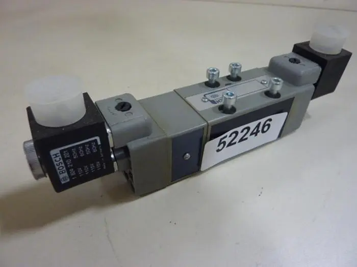 Used BOSCH 0 820 027 228 Valves/Fittings Michigan US | Ideal Machinery #597237