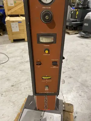 Used BRANSON Integrated Ultrasonic Welder 200/245VAC Input 50/60Hz Ultrasonic Welders Michigan US | Maverick Industrial Sales #1398035