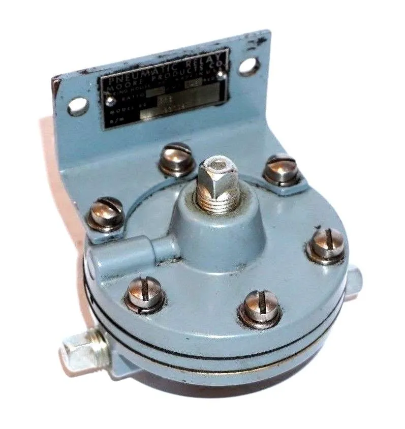 MOORE PRODUCTS 66BR6 PNEUMATIC RELAY REDUCER 3:1 RATIO