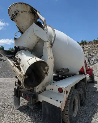 Used 1997 MACK DM690S Concrete Mixer Trucks Kentucky US | Proxy Equipment #1388950