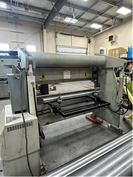 Accurpress 60 Ton x 8 Press Brake Model 7608