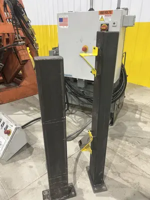 CHERRY INDUSTRIAL HYDRAULIC PALLET CLAMP &  INVERTER ROLLOVER MACHINE: STOCK #20092