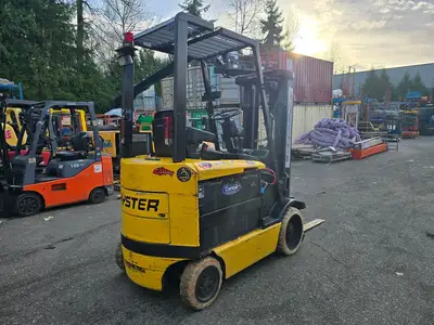 USED 1998 HYSTER E50XM-33