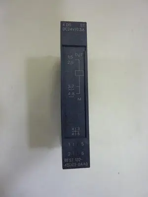 NEW SIEMENS 6ES7 132-4BD02-0AA0