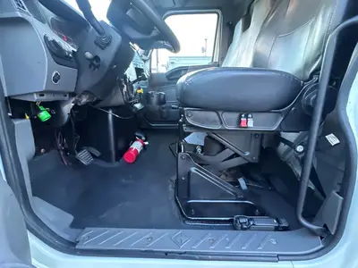 Used 2019 INTERNATIONAL MV607 Reefer Trucks Florida US | Truck and Van Outlet #1509135