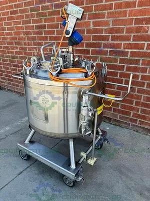 USED NORTHLAND 200 LITER STAINLESS STEEL JACKETED REACTOR FV/ 45 PSI W/ 0.40 HP MIXER