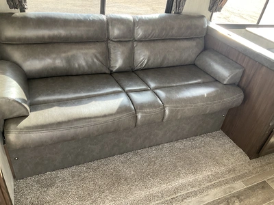 Used 2019 FOREST RIVER CHEROKEE LIMITED 264RL Campers, Caravans, Motorhomes Michigan US | Miedema Asset Management Group #1425175