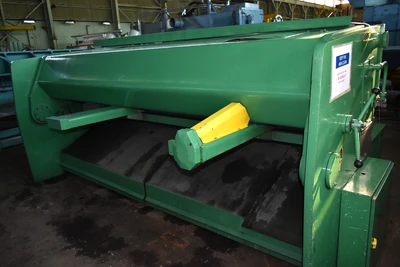 SUMMIT 10 X 1/4 Power Squaring Shears | Mohawk Machinery (4)