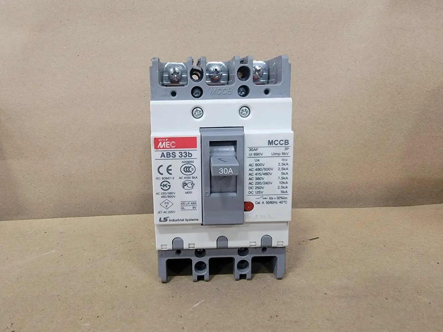 Used LS INDUSTRIAL SYSTEMS ABS 33B Switchgears British Columbia CA | Lenmark #239230
