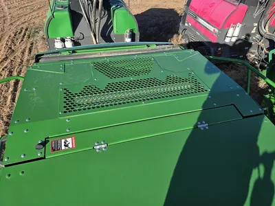 USED 2022 JOHN DEERE L341
