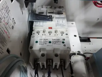 Used EATON SVX002A1-5A4N1 Switchgears British Columbia CA | Lenmark #240404