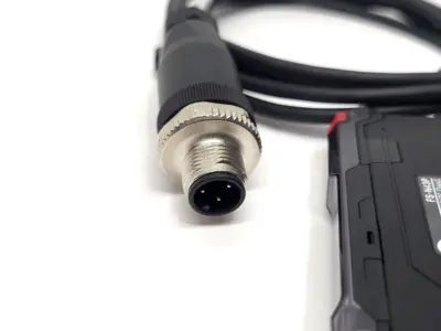 Used KEYENCE FS-N43P, FU-A100 Photoelectric Sensors Michigan US | Maverick Industrial Sales #1461041