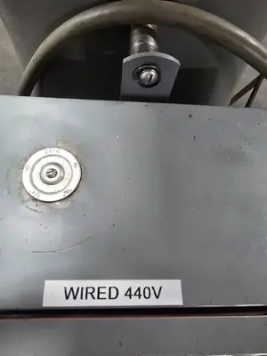 USED BRIDGEPORT 1.5 HP VARIABLE SPEED MILL