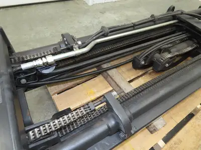 Yale 8512685 Triple Forklift Mast 3-Stage Class 3 SideShift 20"x38-1/2" Carriage