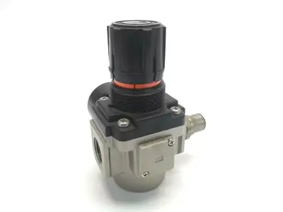 Used SMC Regulator, Pneumatic with Gauge Air Pressure Regulators Michigan US | Maverick Industrial Sales #1394758