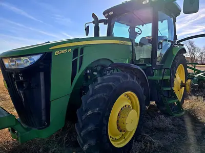 USED 2011 JOHN DEERE 8285R