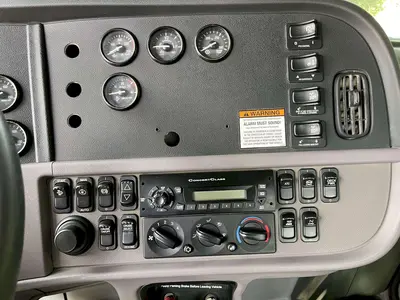 USED 2011 PETERBILT 367