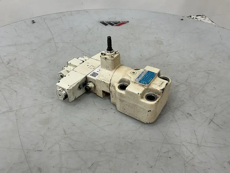 Used TOKIMEC VICKERS TCG50-06-FEV-P7-H-12-S151 Valves/Fittings Michigan US | Ideal Machinery #691158