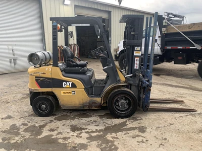 Used 2020 CATERPILLAR GP30N Internal Combustion Forklifts: Pneumatic Tire California US | Mittry Construction #1363439