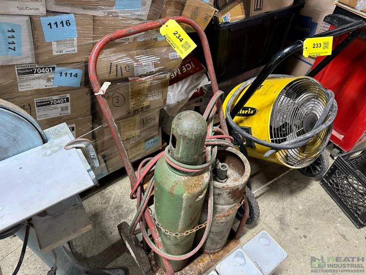 Used _UNKNOWN_ PORTABLE TORCH CART WITH HOSE (1) OXYGEN TANK Welding Torches Illinois US | Heath Industrial Auction Services #1549864