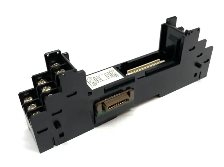 Used Omron Controller Module Terminal Base PLC Processors Michigan US | Maverick Industrial Sales #1389229