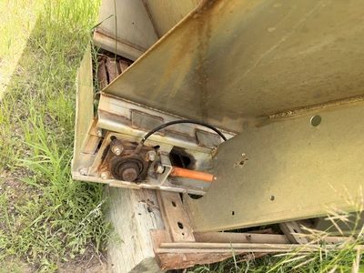Used MONROE 14' SALT / SAND SPREADER Dry Spreaders Michigan US | Miedema Asset Management Group #1282468