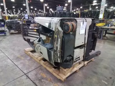 USED 2016 CROWN RMD6095S-32