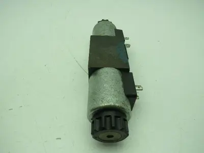 Rexroth Hydraulics 4WE 6 J61/EG24N9K4 Directional Valve 24VDC 1.25A