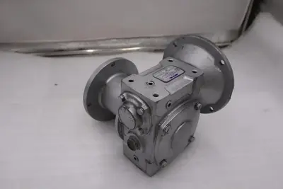 NEW IPTS IC60 GEAR REDUCER RATIO 25:1 - STOCK 5736CC