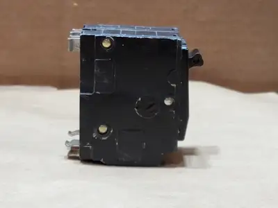 USED SQUARE D QO260