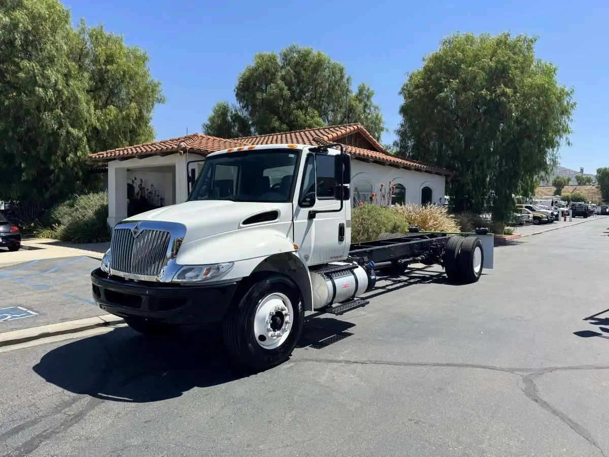 Used 2017 INTERNATIONAL INTERNATIONAL Cab Chassis trucks California US | Commerce Truck Equipment Sales #1548690