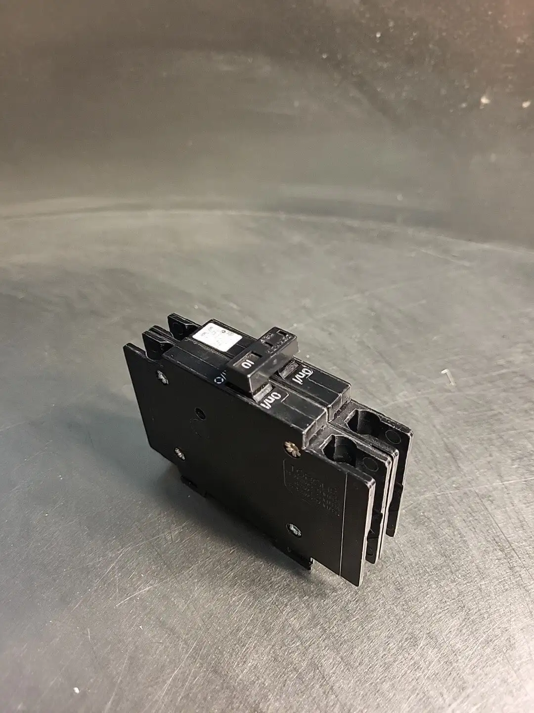 Cutler Hammer E-7819 LR43556 10A Circuit Breaker, 2 pole, (BIN 3.5.2)