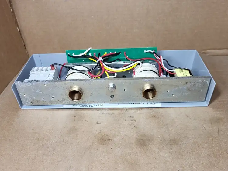 New | in-Stock JOSLYN CLARK CON-100051-00 Misc Electrical & Power Parts British Columbia CA | Lenmark #1439568