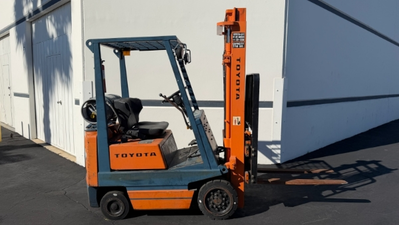 USED 2000 Toyota 42-3FGC15
