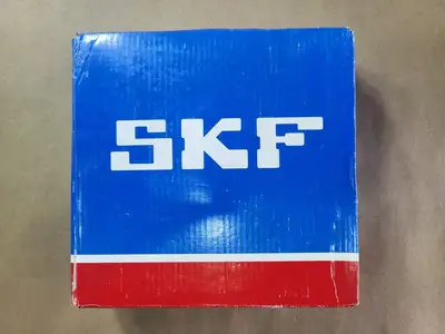 NEW SKF 23022 CC/W33