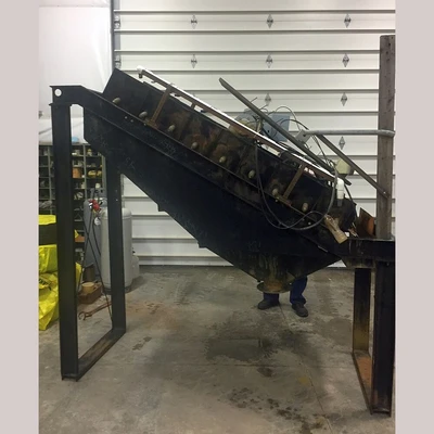 Derrick 2 ft x 6 ft Sand Screen