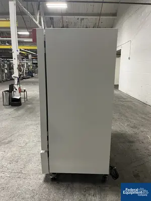 USED BINDER Binder KB720-UL Portable 2 Door Refrigerated Incubator