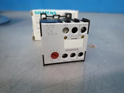 New | in-Stock SIEMENS 7PU80401AJ20 Relays & Switches | HGR 24 #739782