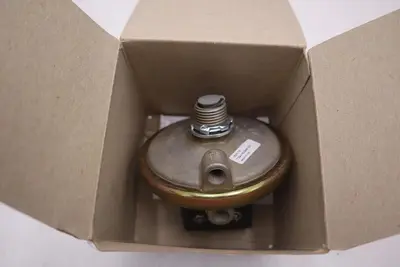 Dwyer Pressure Switch 1824-10 10 Psi Surge Pressure 25 NEW IN BOX STOCK G397A