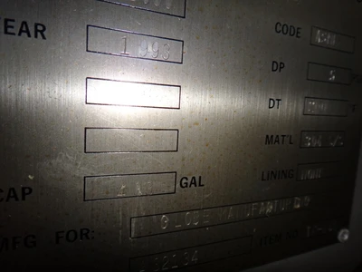 433 Gallon 304 Stainless Vertical Tanks