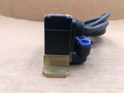Burkert MICR-VTKL-VI Solenoid Valve Manifold with 3 00120617 Coils 24VDC 8W