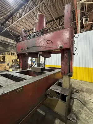 400 TON MILLHOFF ROLLING FRAME HYDRAULIC STRAIGHTENING PRESS: YOBRO #24002