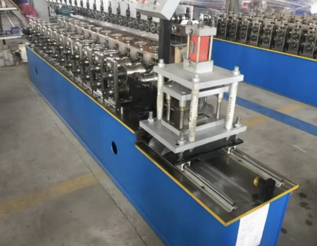 Soffit Roll Forming Machine in Canada