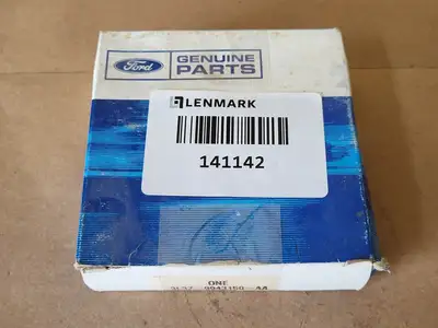 NEW FORD 3L3Z-9943150-AA