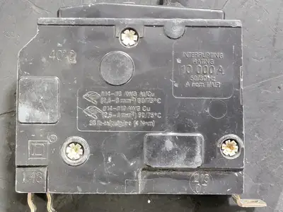 USED SQUARE D QOB130