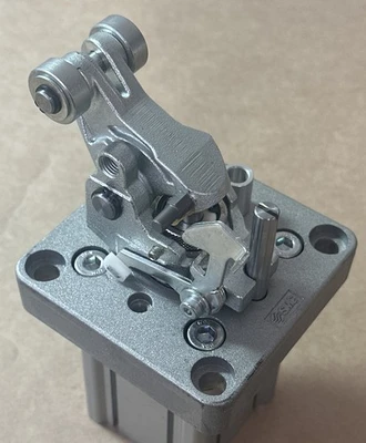 NEW SMC RS2H50-30DM-DC
