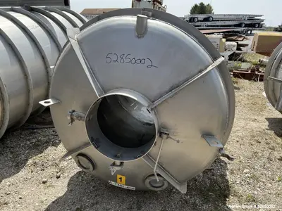 Used 304 Stainless Steel Storage Tank, Approximately 600 Gallon Capacity