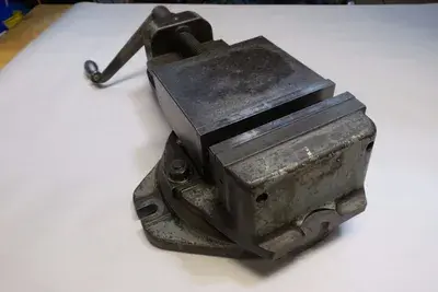 Used BROWN & SHARPE MACHINE VISE Misc Industrial Equipment Kentucky US | Aucto #687885