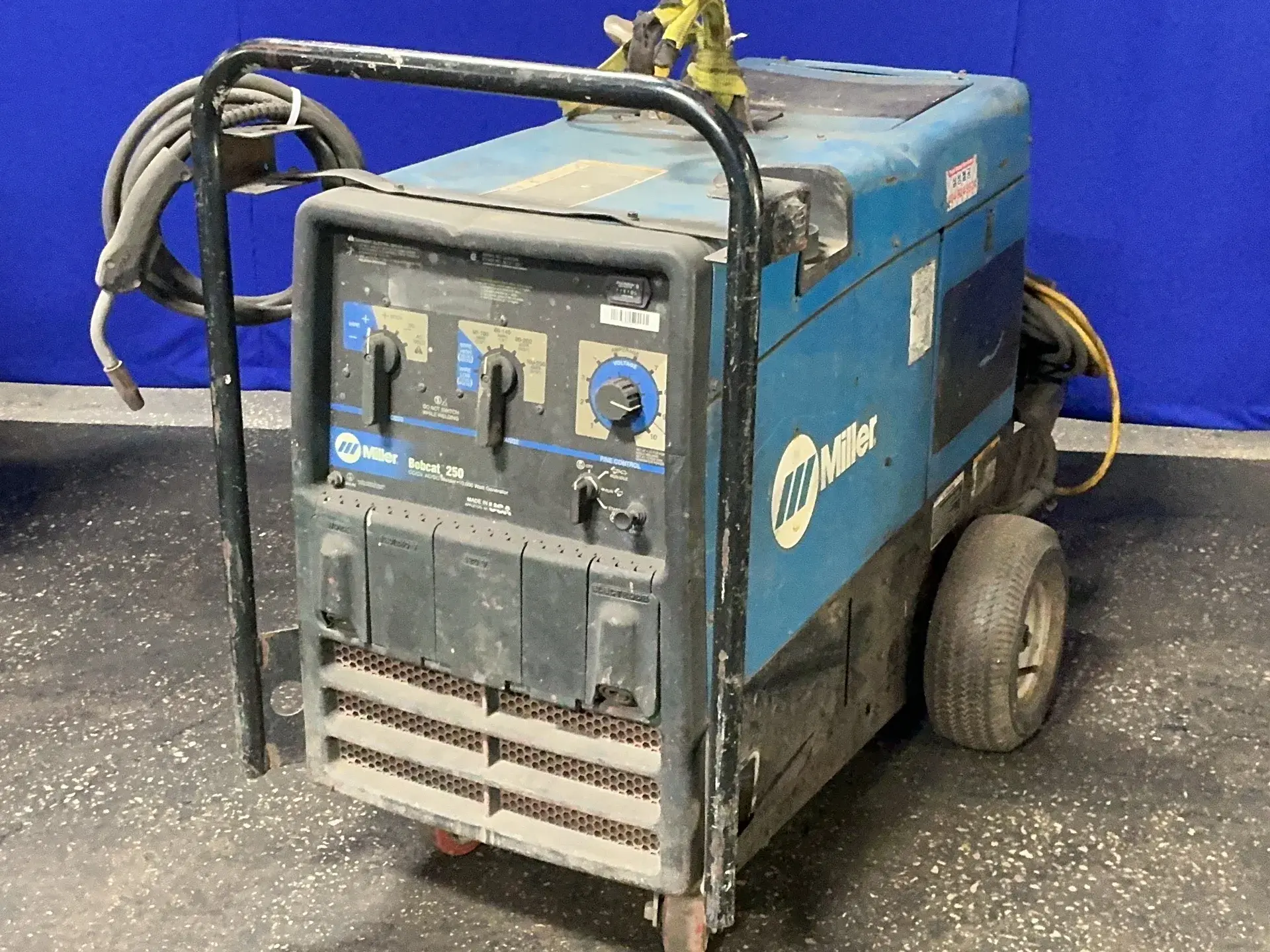 Used MILLER BOBCAT 250 Arc Welders Ohio US | HGR 24 #1506565