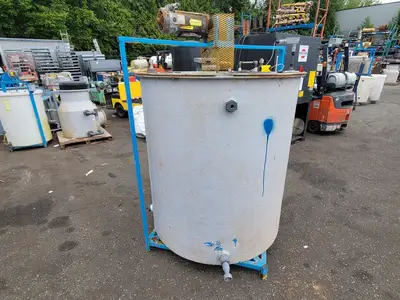 Fiber Glass Tank w/ Fittings